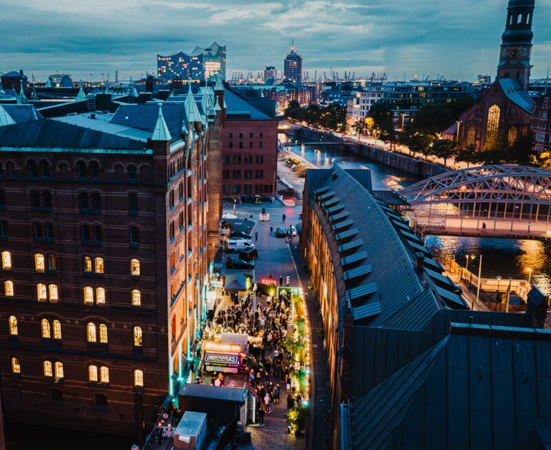 Warner Music Central Europe Warner Music modernisiert Speicherstadt